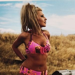 Meet your Posher, Angela